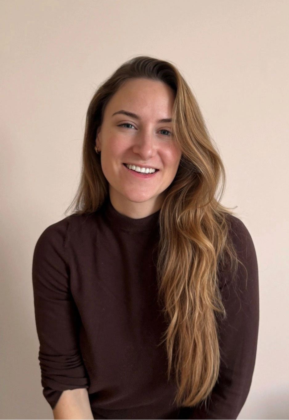 A portrait photo of Nastassia Epskamp founder of Edge Athletica